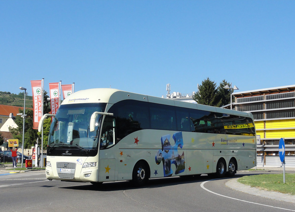 Volvo Tata Hispano von Europamund aus Spanien in Krems gesehen.