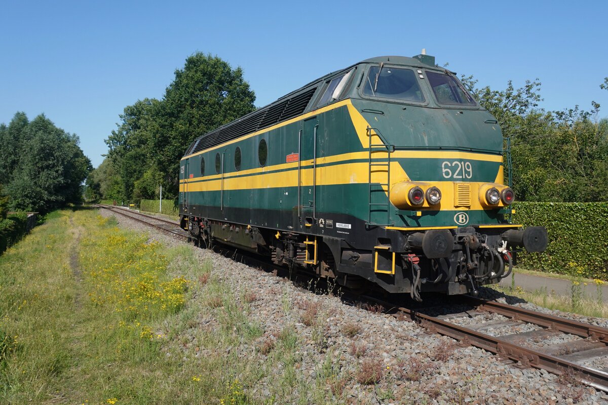 Vom offenbarer Stelle wurde am 4 Juli 2026 der 6219 von SCM (Stoomcentrum Maldegem) fotografiert.