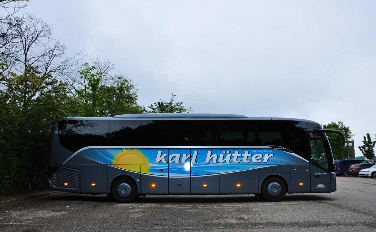 Vulkanlandreisen Karl Htter aus der Steiermark/sterreich mit  Nagel neuem Setra 515 HD im Juni 2016 in Krems gesehen.