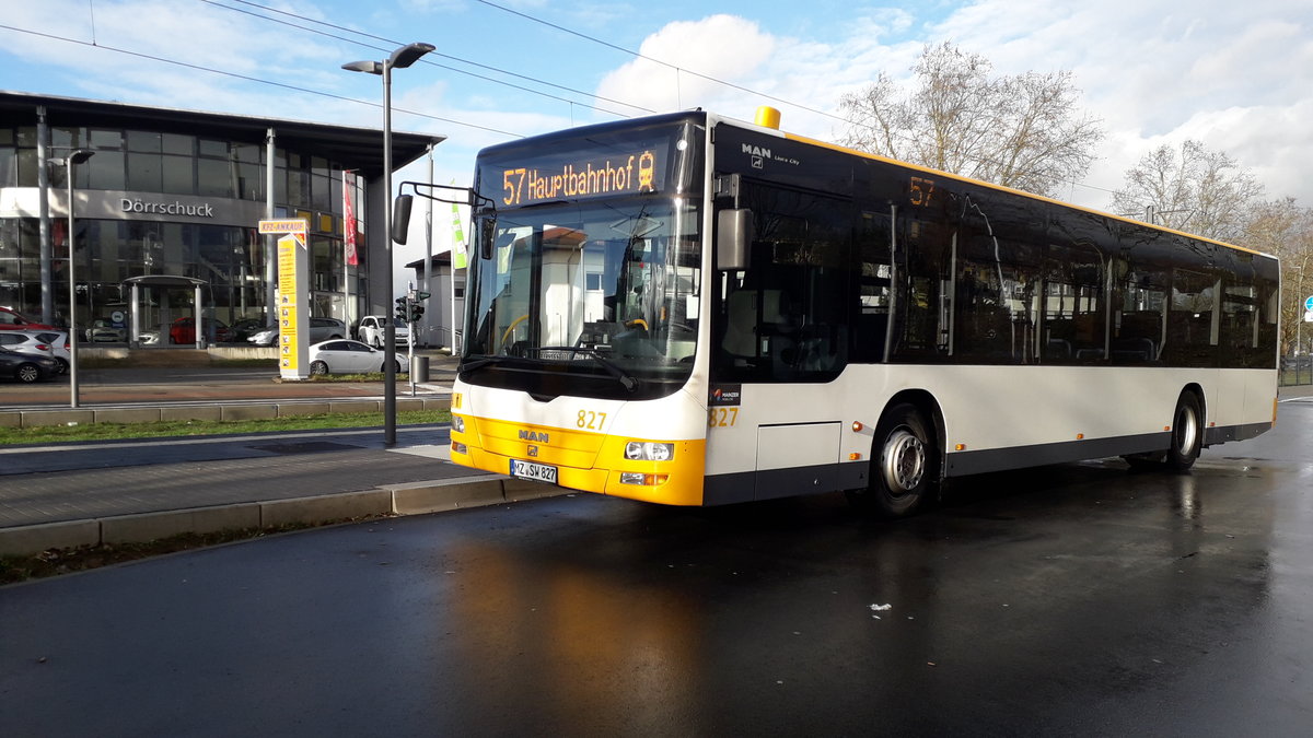 Wagen 827 der Mainzer Mobilitt am 02.01.2018 am Sdring/Autohaus Drschuck