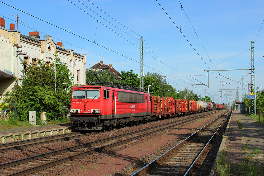 Wefensleben, 21.05.2014 17:38 Uhr - 155 035 mit Mischer nach Westen