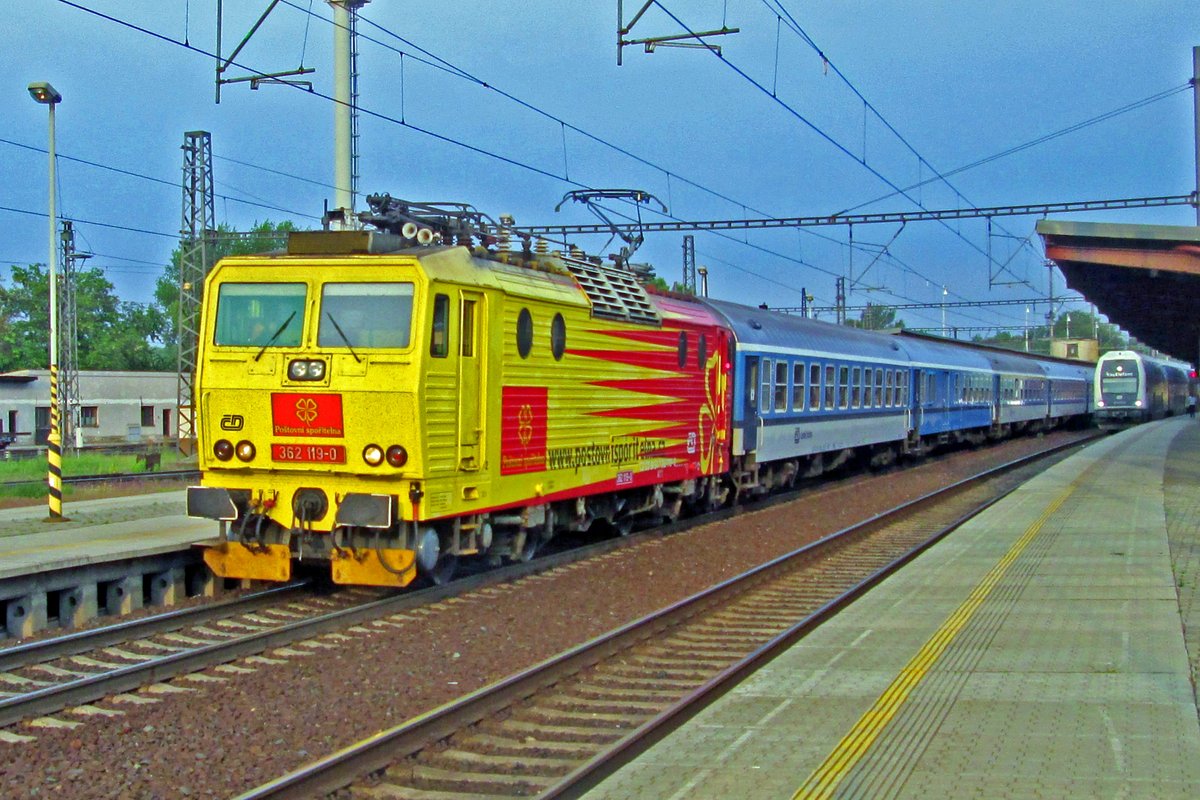 Werbe-Knödelpresse 362 119 verlässt Kolín am 24 Mai 2015.