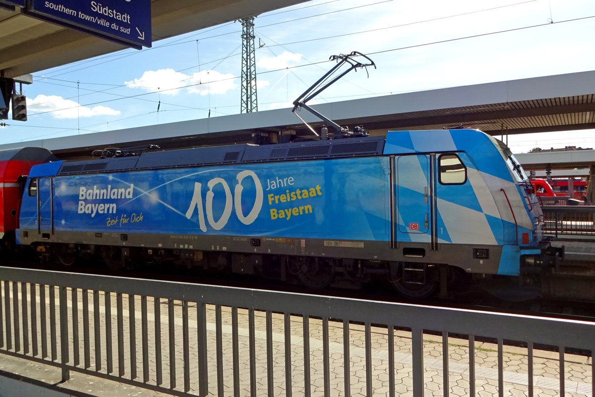 Werbetraxx 146 245 steht am 16 September 2019 in Nürnberg Hbf. 