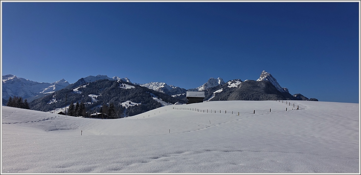 Winterzauber bei Gstaad.
(13.Februar 2018)