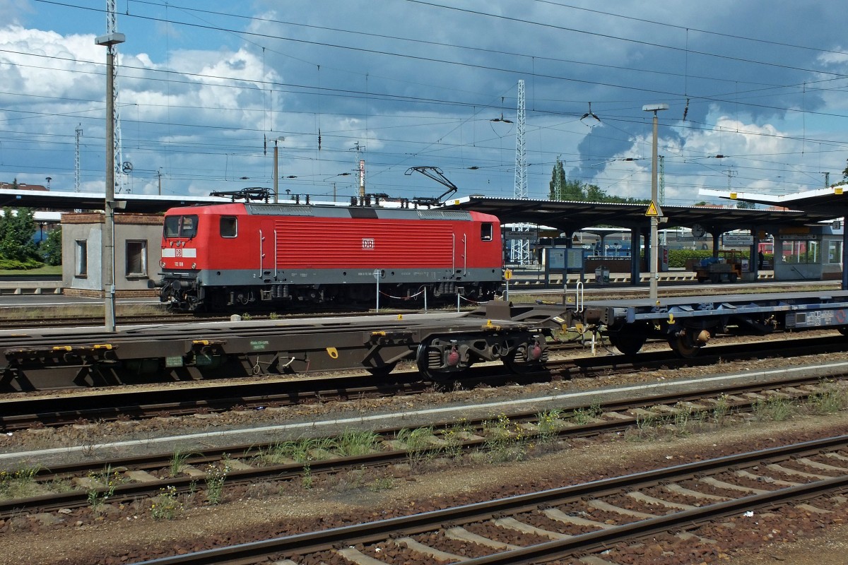 Wo genau die herkam, wei� ich nicht. Wahrscheinlich wurde 112 188 nur vom BW auf eines der Abstellgleise rangiert, Foto gabs trotzdem.