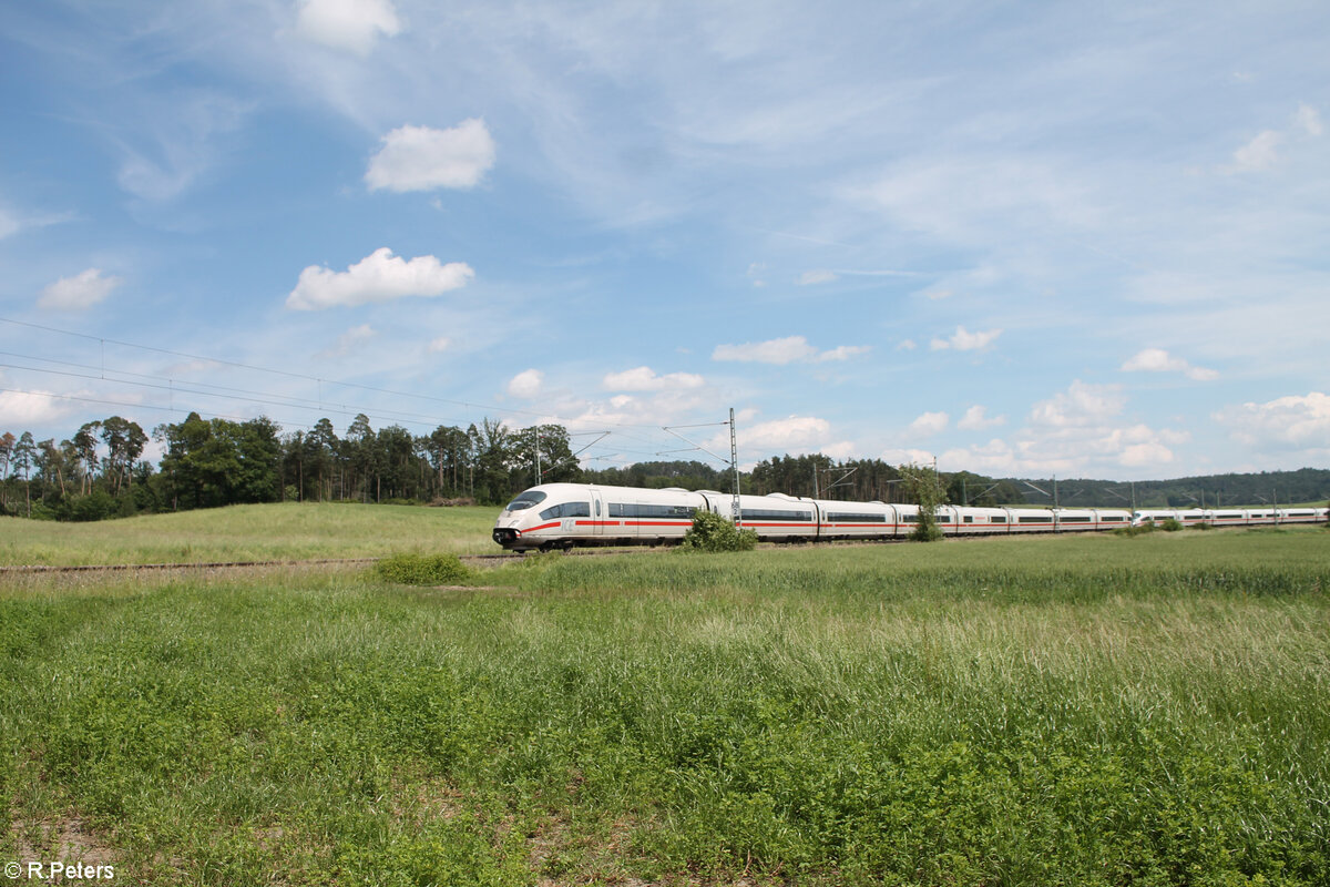 Zwei unbekannte 403er als Umleiter ICE bei Oberdachstetten. 08.06.24
