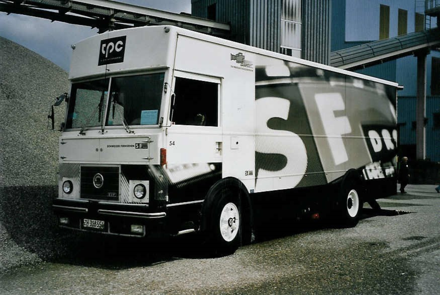 (063'028) - Aus dem Archiv: SF DRS, Zrich - Nr. 54/ZH 318'554 - Berna am 30. August 2003 in Niederbipp, Saurertreffen