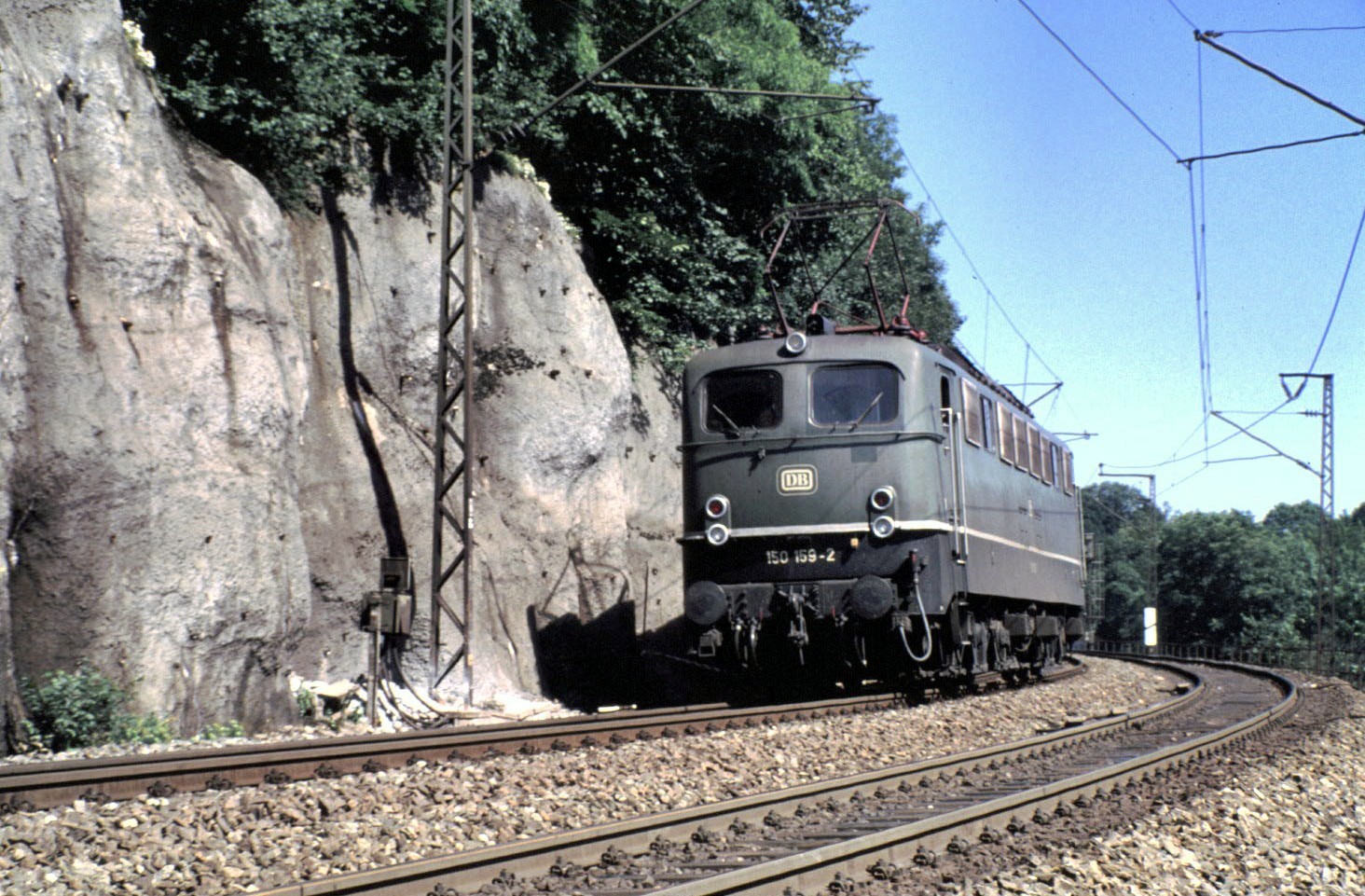 150 159-2 Schublok kehrt nach getanem Dienst nach Geislingen zurück im August 1990.