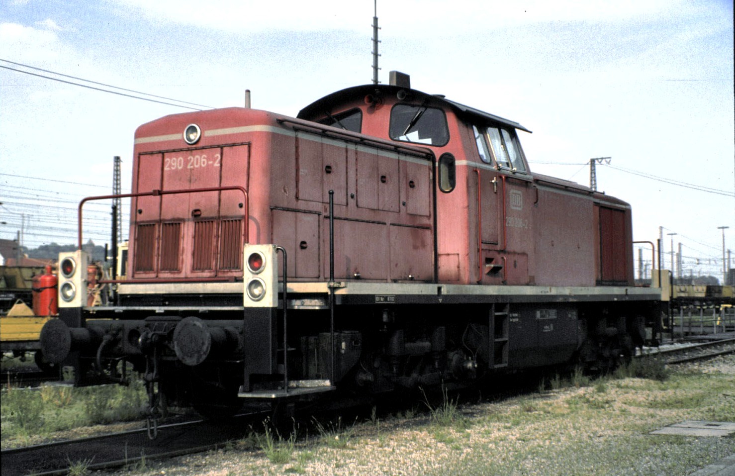 290 206-2 in Donauwörth im Mai 1990.
