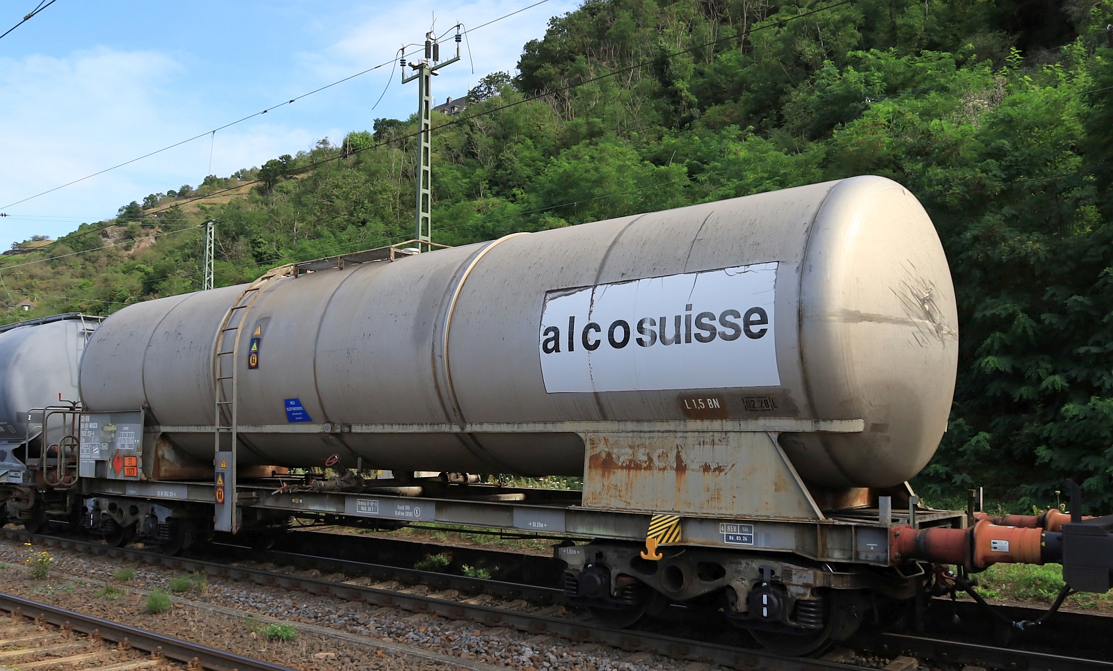 CH-WASCO (Alcosuisse) 33 85 7852 231-4 Gattung Zas Volumen 75278l beladen mit 33/1173 ETHYLACETAT. Kaub 08.08.2024