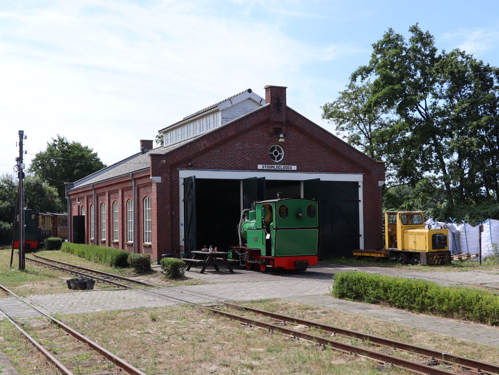 Dampflokschuppen Museum Nationaal Smalspoor Stoomtrein Katwijk Leiden. Valkenburg (Z.H.) 04-08-2022.

Stoomlocloods museum Nationaal Smalspoor Stoomtrein Katwijk Leiden. Valkenburg (Z.H.) 04-08-2022.