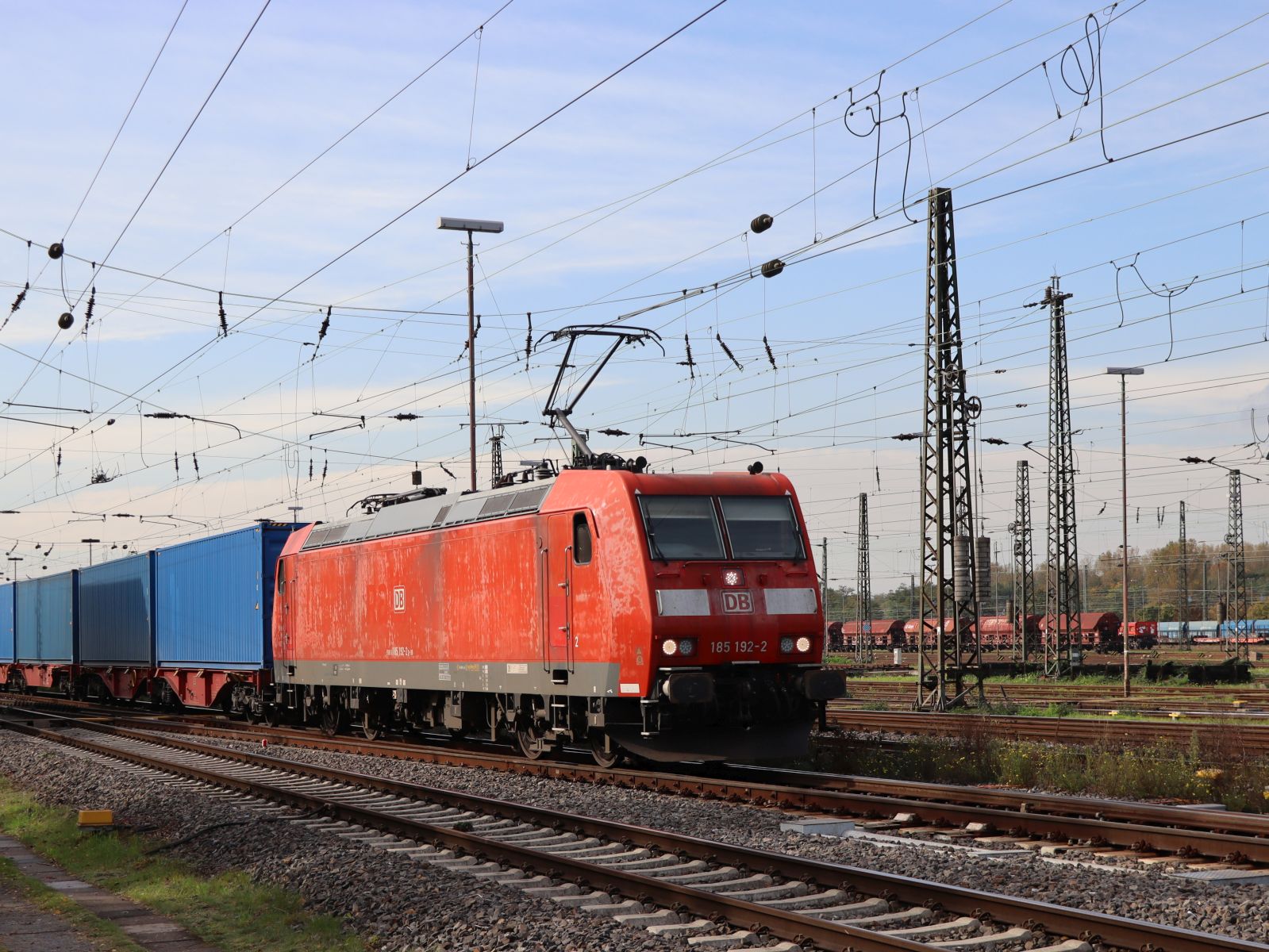 DB Cargo Lokomotive 185 192-2 G�terbahnhof Oberhausen West 18-10-2024.

DB Cargo locomotief 185 192-2 goederenstation Oberhausen West 18-10-2024.