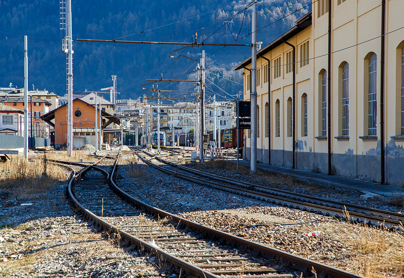 Ein etwas anderer Blick auf den FS Bahnhof Tirano am 19 Februar 2017.