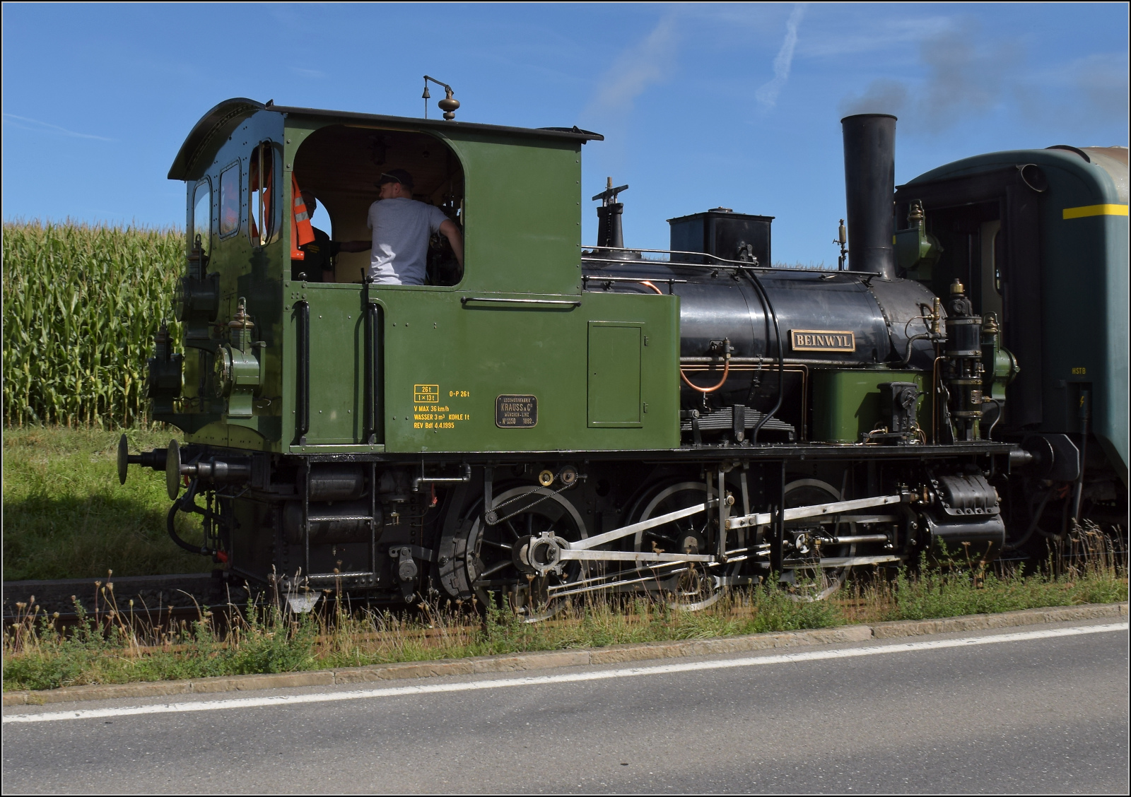 Historische Seethalbahn in Aktion.

E 3/3 'Beinwyl' der Seethalbahn beim Kieswerk Ballwil. September 2024.