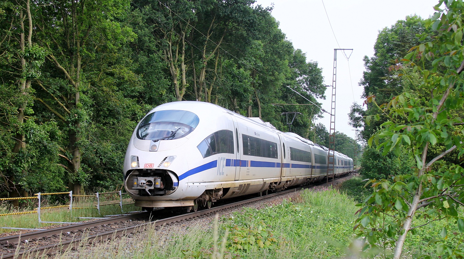 ICE 3  Europa Europe  4601/ 406 501 Bü bei Kaldenkirchen  06.06.2024 