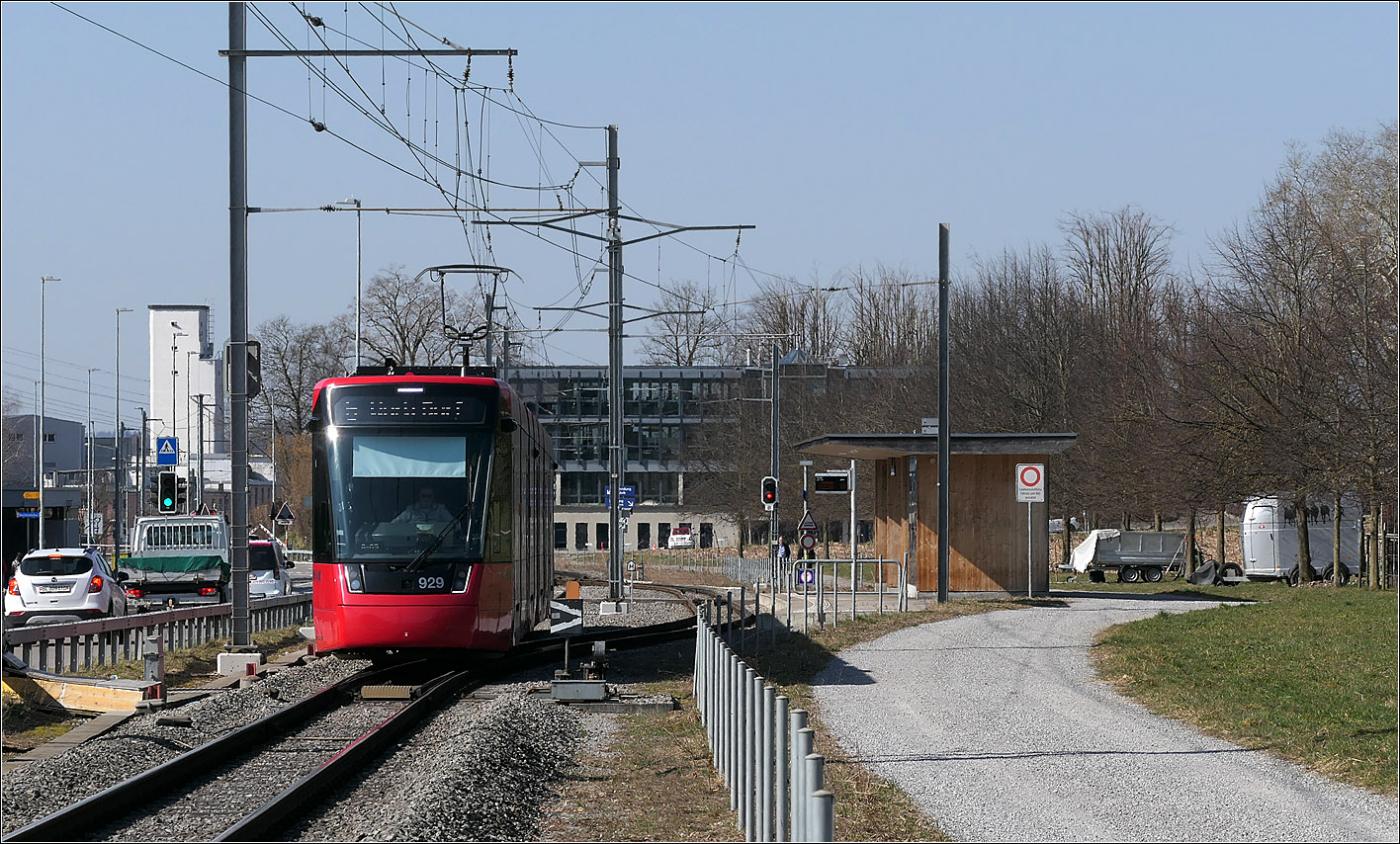 Mit Peter unterwegs durch Bern - 

Tramlink 929 an der Begegnungshaltestelle Siloh.

07.03.2025