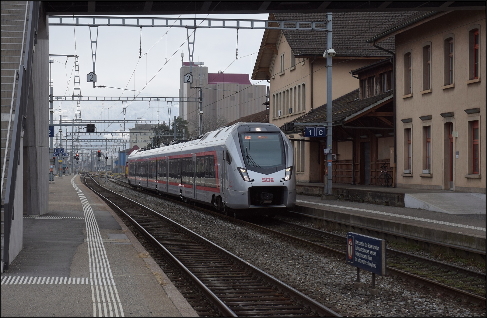 S26-BB-und-IGS-Minitreffen.

Der kleine Bruder des Traverso, RABe 526 003 'Bristen' in St. Margrethen. Februar 2023.