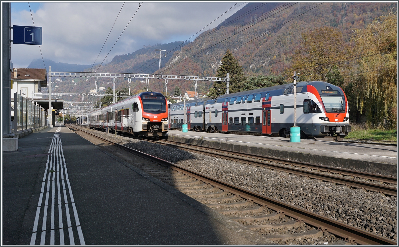Villeneuve mit dem Baustellenbedingt hier endenden RE 33 bestehend aus dem SBB RABe 511 101 der hier zur Rückfahrt nach Annemasse wendet und dem  SBB RABe 523 111 als R3 nach St-Maurice.

14. Nov. 2024