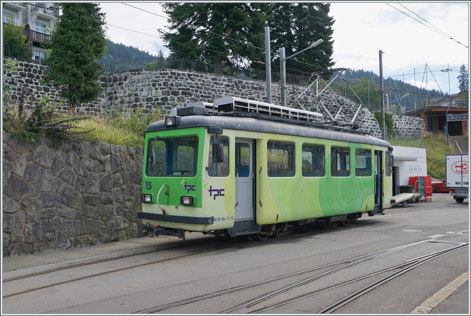 Weiterhin wird der TPC BVB Be 2/3 15 in Villars s/O zum Rangierdienst eingesetzt.

19. August 2023