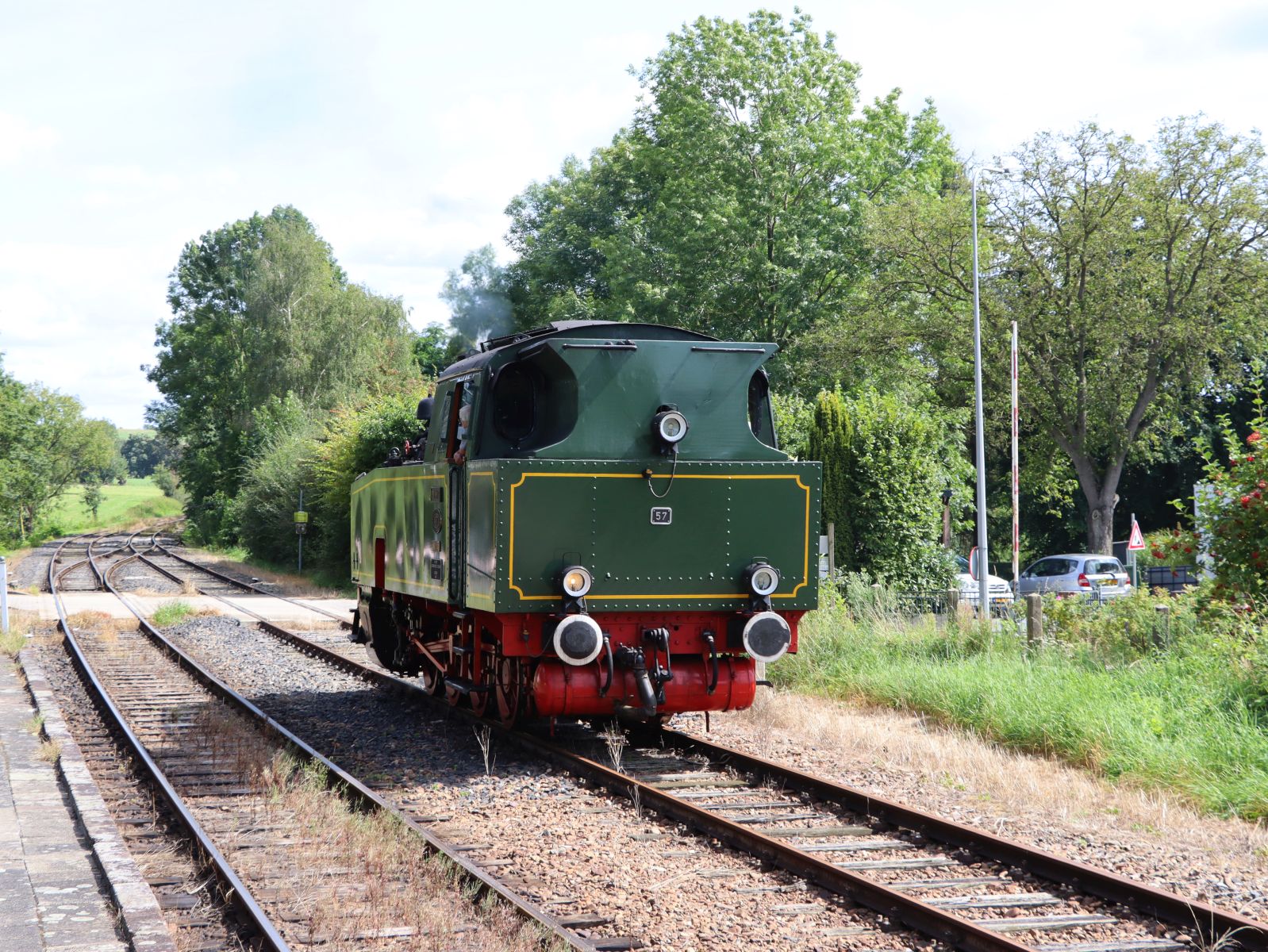 ZSLM (Zuid‐Limburgse Stoomtrein Maatschappij) Dampflokomotive Nummer 57  Bonne . Miljoenenlijn Bahnhof Schin op Geul 21-08-2024.

ZSLM (Zuid‐Limburgse Stoomtrein Maatschappij) stoomlocomotief nummer 57  Bonne . Miljoenenlijn station Schin op Geul 21-08-2024.