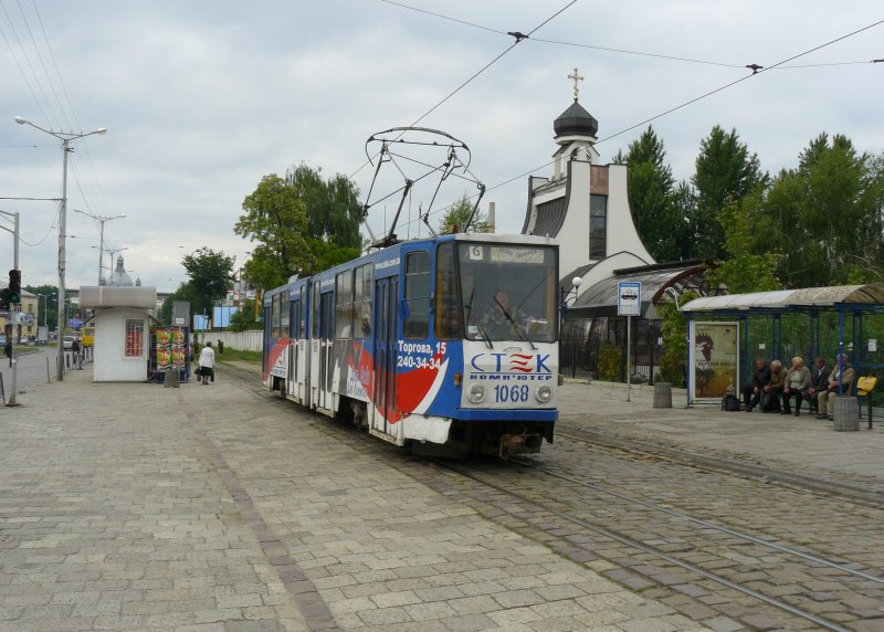 1068 bei Lviv Hbf am 02-06-2009.
