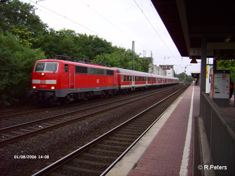 111 127 zieht ein RE Venlo an D�sseldorf-V�lklingerstrasse vorbei. 01.08.06