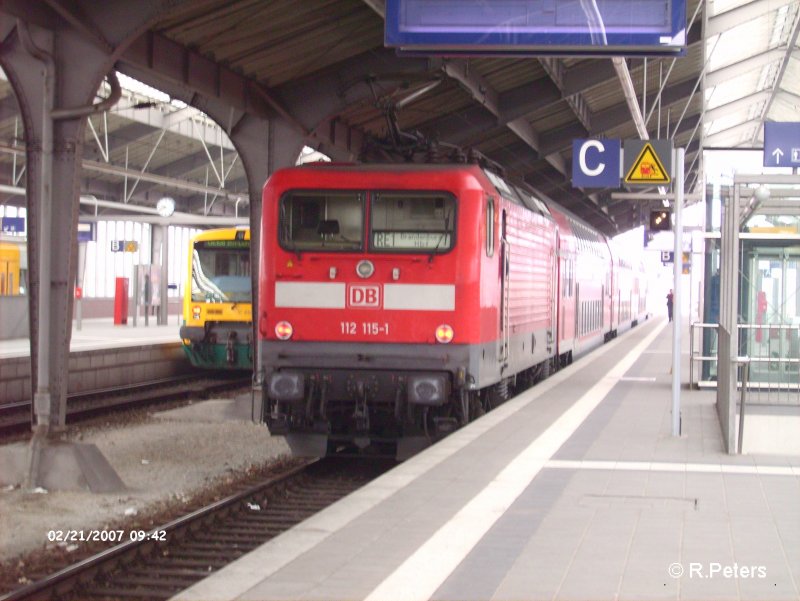 112 115-1 macht sich f�r den R�ckweg bereit.Frankfurt/Oder. 21.02.07