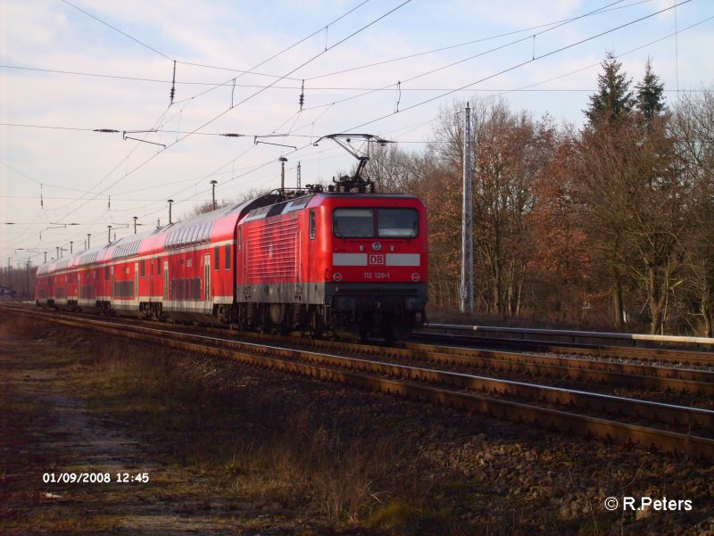 112 120-1 auf dem r�ckweg mit RE1 Magdeburg in Berlin-Friedirchshain. 09.01.08