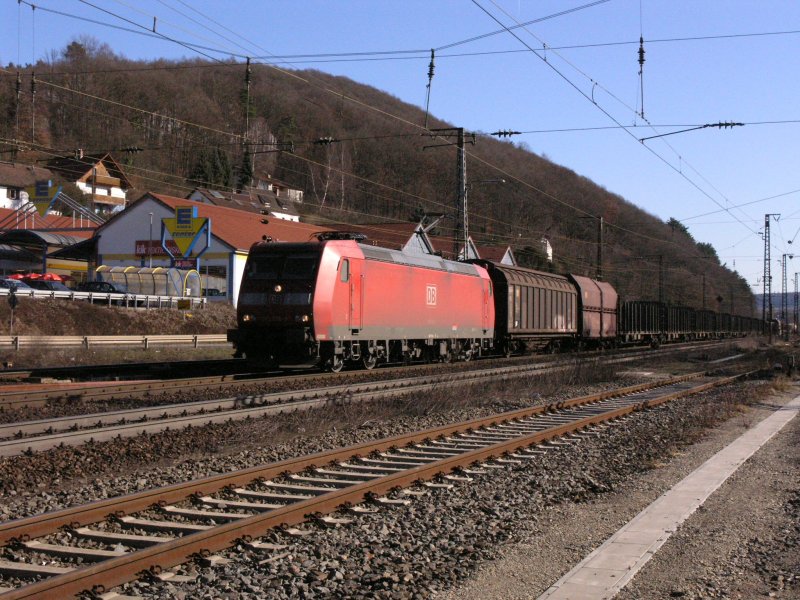 185 056-9 erreicht Gem�nden mit ein gemischten G�terzug. 16.02.08
