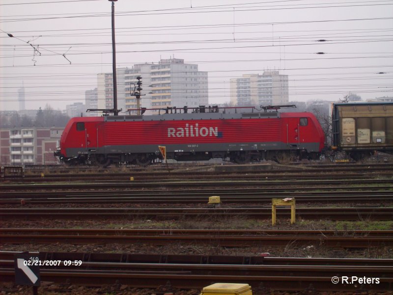 189 067-2 steht mit ein G�terzug in Frankfurt/Oder abgestellt. 21.02.07