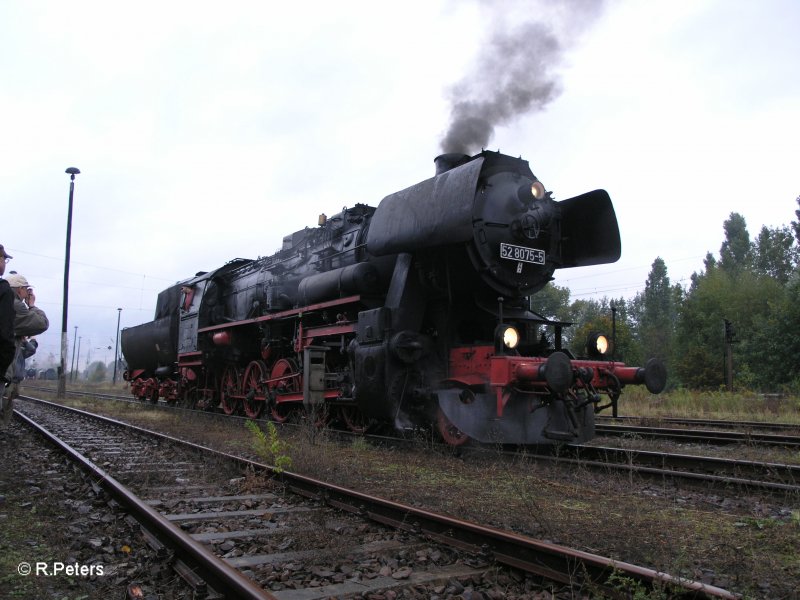 52 8075-5 rollt zur�ck zum Ausgangspunkt im BW Sch�neweide.