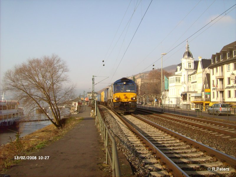 6611 durchf�hrt R�desheim an dem Rhein mit ein Containerzug. 13.02.08