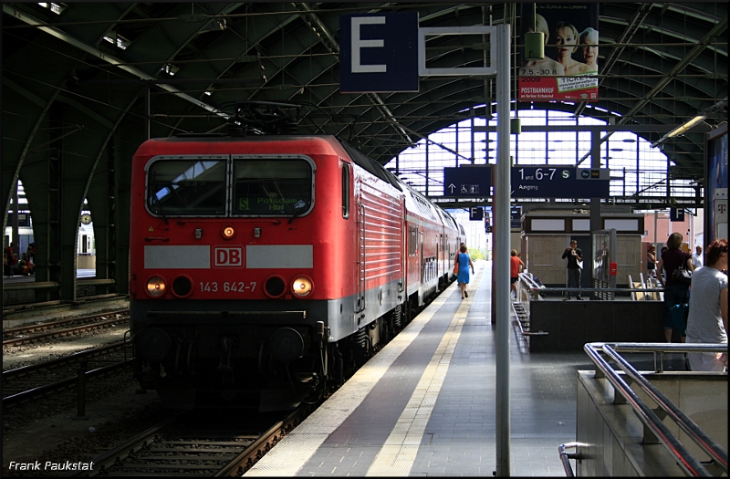 DB Regio 143 642-7 mit S-Ersatzverkehr nach Potsdam Hbf in Berlin Ostbahnhof, 08.08.2009
<p>
++ 27.03.2019 bei Fa. Bender, Opladen