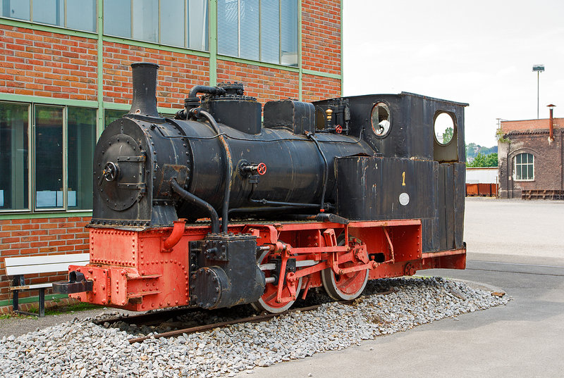 Die Kleine Hanomag B Kuppler Dampflok Ex Klockner Werke Ag Georgsmarienhutte Lok 1 Am 05 06 11 Im Lwl Industriemuseum Hellertal Startbilder De