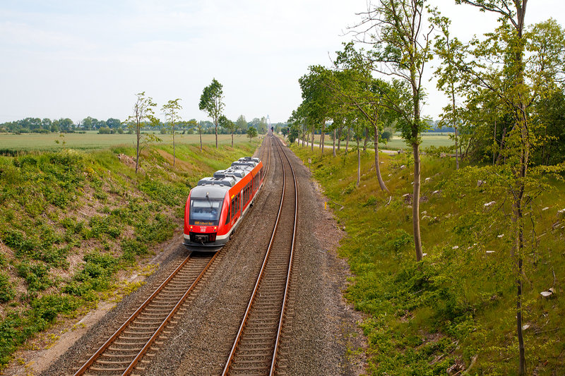 Die Vogelfluglinie Die Bahnstrecke Lubeck Puttgarten Kbs 141 Hier Bei Grossenbrode Km 71 8 Am 13 06 2015 Hinten In Hellertal Startbilder De