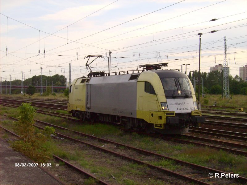 ES64 U2-017 wartet in Eisenh�ttenstadt auf die Weiterfahrt. 02.08.07