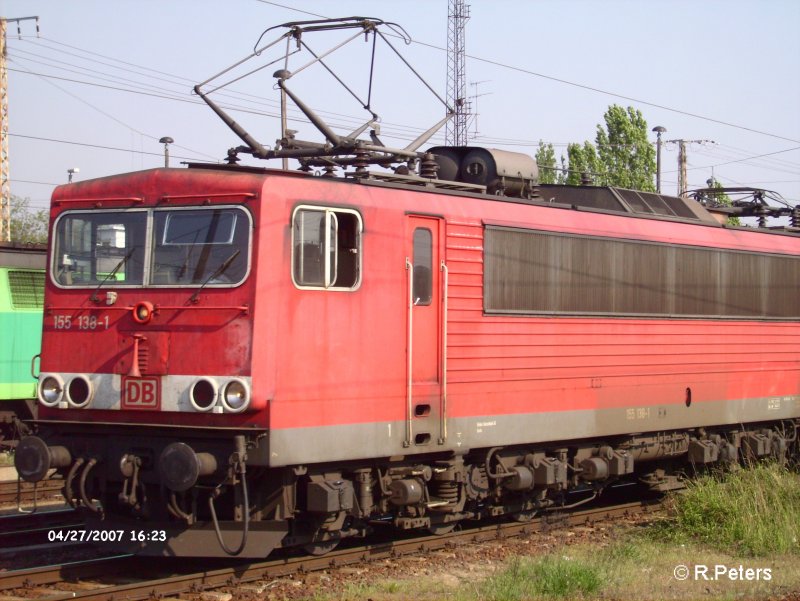 Gro�aufnahme von 155 138-1 in Frankfurt/Oder. 27.04.07