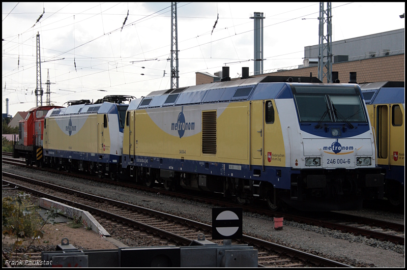 ME 246 004-6 am Ende eines Lokzugs der in das Bombardier-Werk ging (Name  Stade , NVR-Nummer 92 80 1246 004-6 D-ME, gesichtet Hennigsdorf b. Berlin)