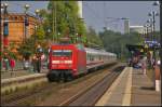 DB Fernverkehr 101 111-3 mit dem IC 2348 Hamburg-Altona - D�sseldorf bei dem planm��igen Halt am 05.09.2014 in Uelzen auf Gleis 101