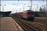 DB Schenker 189 002-9 in Berlin Sch�nefeld Flughafen, 20.04.2015    Die Lok wurde 2010 als Class 189-VM 50 Hz mit Zulassung in Deutschland, Polen und Tschechei umger�stet (NVR-Nummer 91 80 6189 002-9