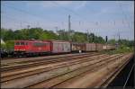 DB Schenker 155 266 mit einem Autotransport am 16.07.2013 in Magdeburg    Update: Verschrottet in Opladen am 18.03.2015