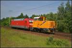 DB Fernverkehr 352 103 und als Wagenlok 101 054 am 18.06.2013 auf dem Weg nach Berlin-Rummelsburg in der Berliner Wuhlheide