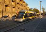 Stra�enbahn / Stadtverkehr; Porto  Metro MP 038 in der Haltestelle Jardin Morro Nova Geia am 15.05.2011.
