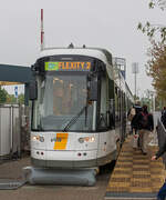 Bombardier prsentierte auf der InnoTrans 2014 in Berlin (26.09.2014) seinen Flexity 2, hier ein siebenteiliger Triebwagen fr die Straenbahn Gent (Betreiber Nahverkehrsgesellschaft De Lijn).