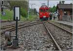 Der letztes Jahr hervorragend revidierte Bernina Bahn RhB ABe 4/4 I 35 der Blonay Chamby Bahn übernimmt zum Saisonauftakt am 3. Mai 2025 den Einsatz der eklektisch geführten Züge (bis auf den letzten Zug am Abend). 
Im Bild der in Blo ...