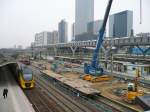 Bahnsteig Gleis 8 und 9 w�hrend der Umbau/Neubau Rotterdam Centraal Station 23-02-2011.