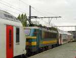 NMBS Lok 2749 zwischen M 6 Wagen.