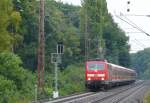 DB Lok 111 158-2 mit Silberlingen.