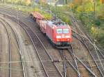 DB Schenker Lok 145 064-3 bei Oberhausen Osterfeld S�d, Wittekindstrasse Oberhausen 30-10-2015.