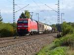 DB Cargo Lok 152 141-8 bei Bahnbergang Devesstrae, Salzbergen 28-09-2018.